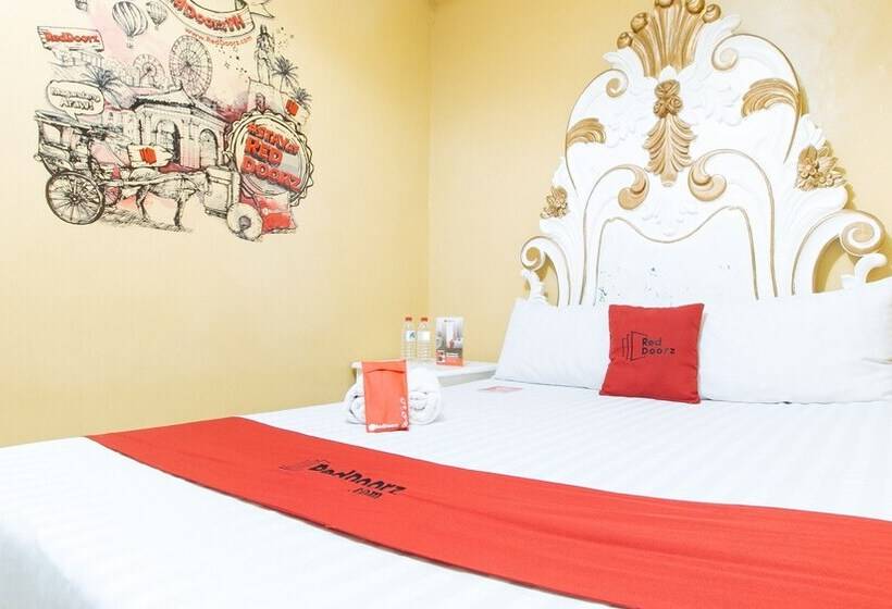 هتل Reddoorz At Manila Venetian