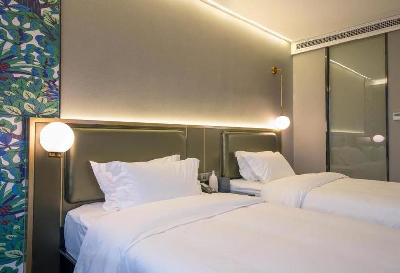 Hotel Sushi Light Luxury