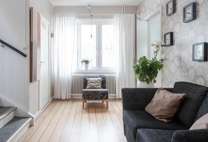 تختخواب و صبحانه Villa Ekegården