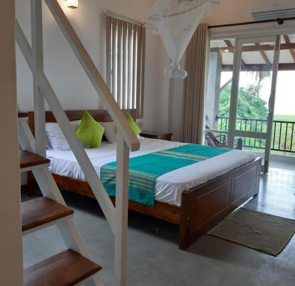 هتل Blue Sands Beach Resort