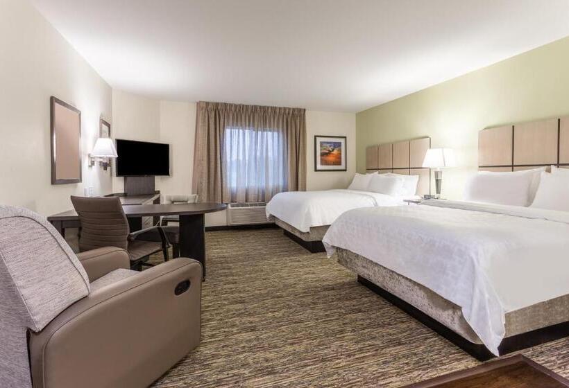 Отель Candlewood Suites Davenport, An Ihg