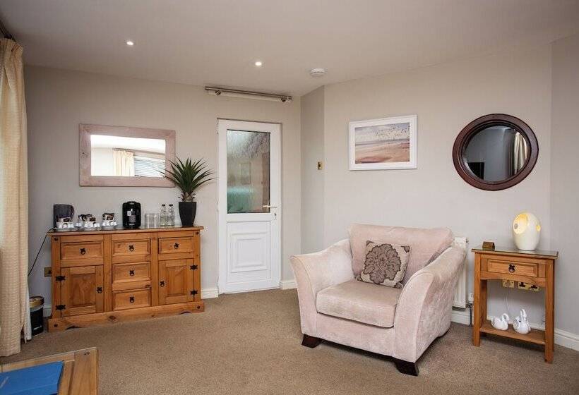 فندق The Olde Ship Inn