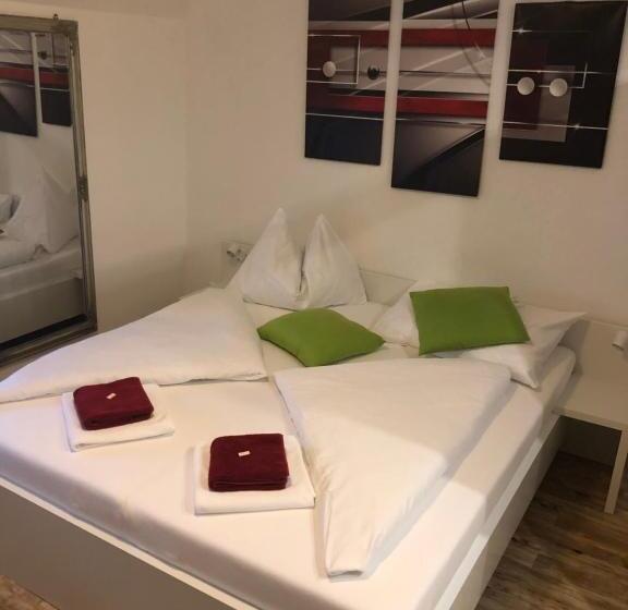 پانسیون Center Rooms Villach