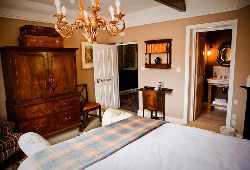 هاستل The Carden Arms