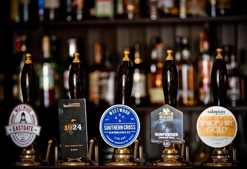 هاستل The Carden Arms