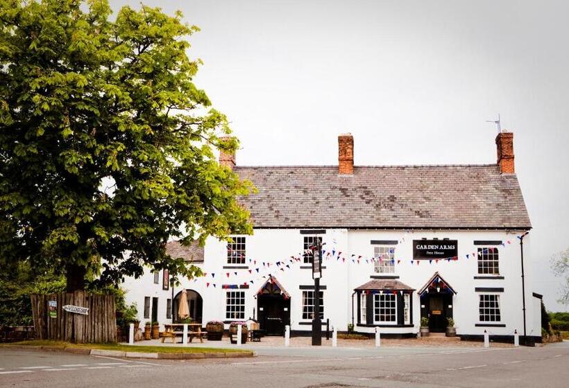 هاستل The Carden Arms
