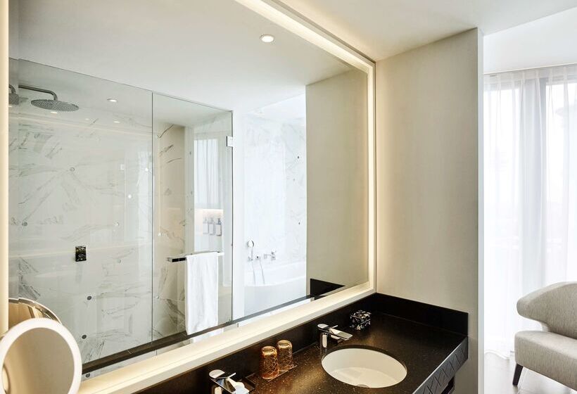 هتل Andaz Vienna Am Belvedere, By Hyatt