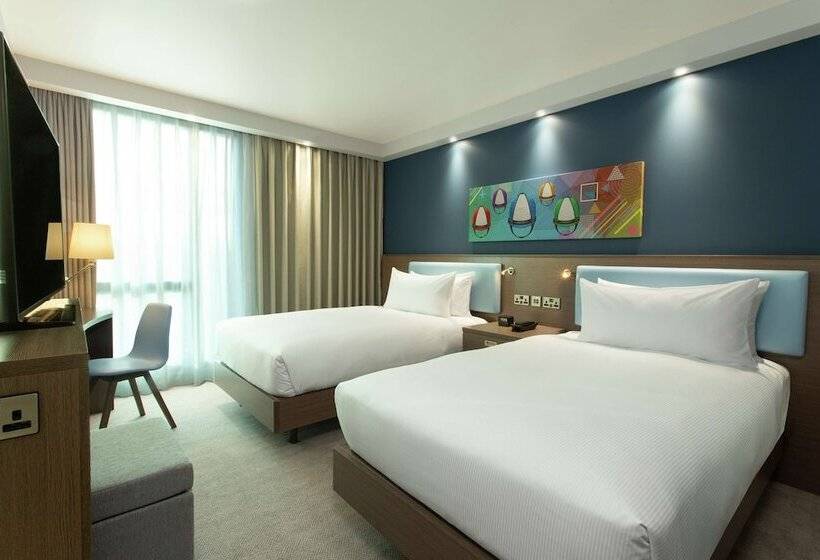 فندق Hampton By Hilton Hamilton Park