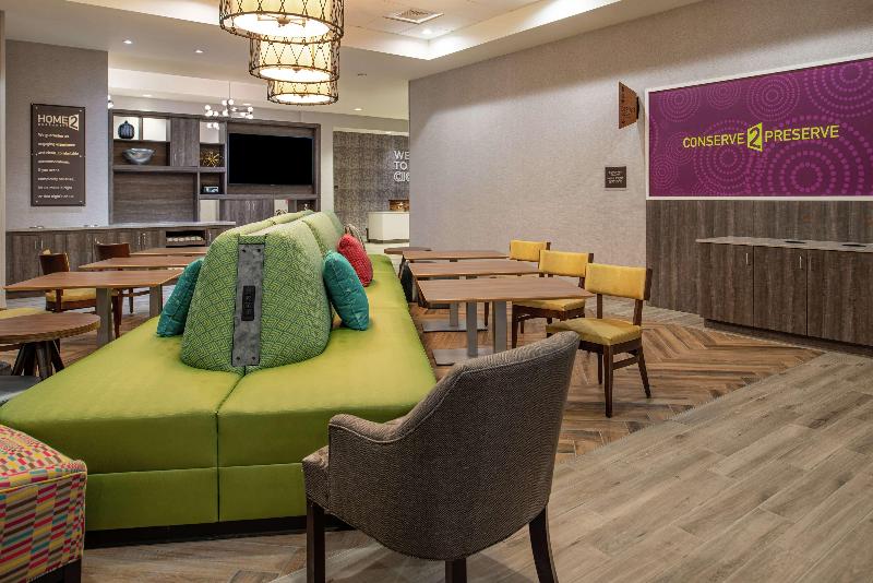 هتل Home2 Suites By Hilton Tampa Downtown Channel District