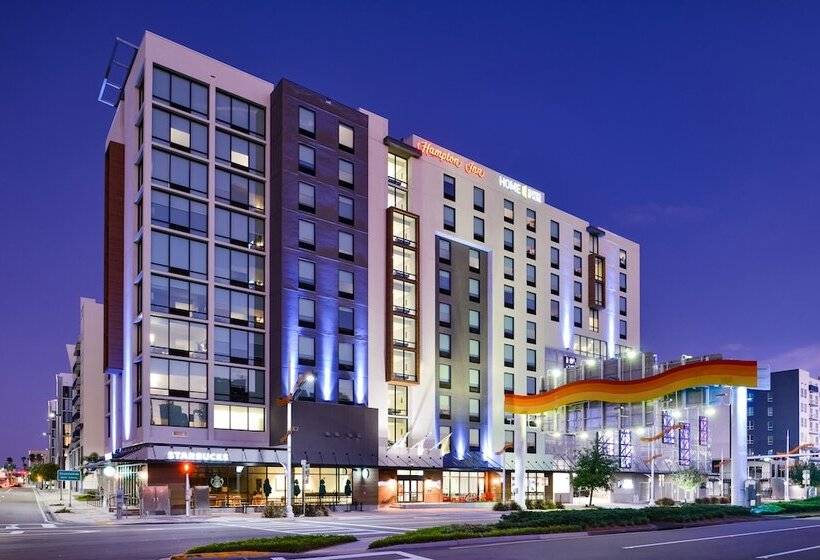 בית מלון כפרי Home2 Suites By Hilton Tampa Downtown Channel District