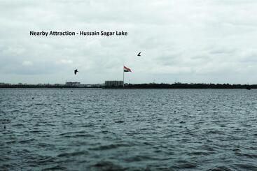 هتل O Vasundhara Guest House Near Tankbund