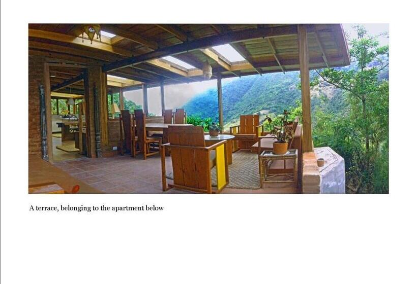 تختخواب و صبحانه Finca Petrona