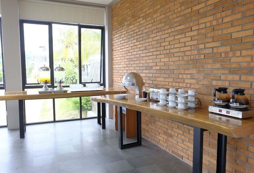 هتل Kuraya Residence Lampung