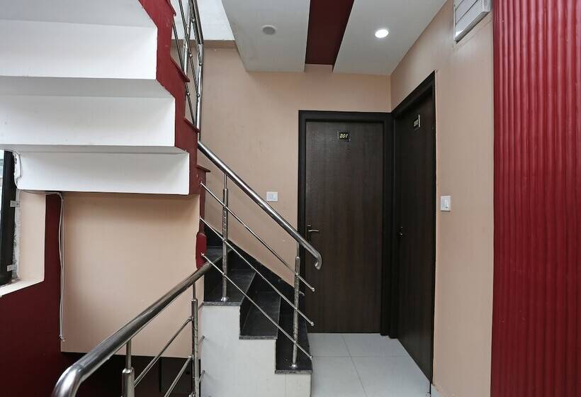 هتل Oyo 27700 The Better Inn