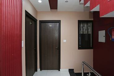 هتل Oyo 27700 The Better Inn
