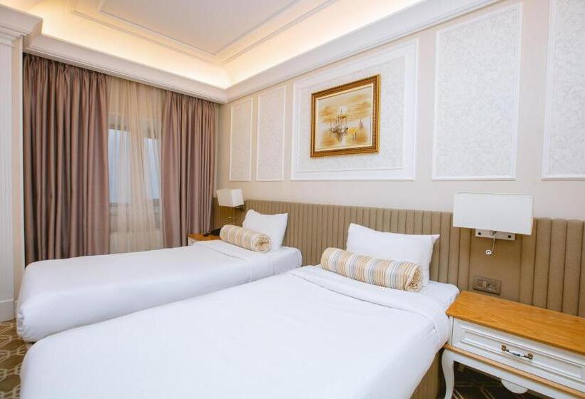 Theatrum Hotel Baku