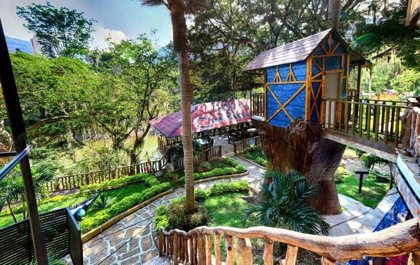 هتل Castillo Resort