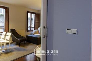 Myhousespain Apartamentos Moros 41