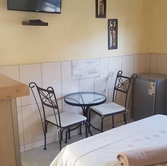 پانسیون Esperanca Guesthouse