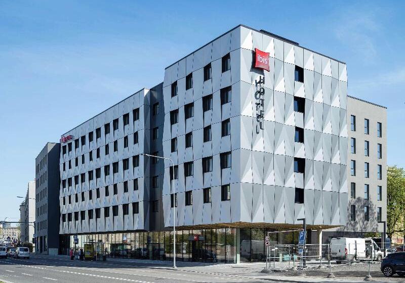 هتل Ibis Tallinn Center