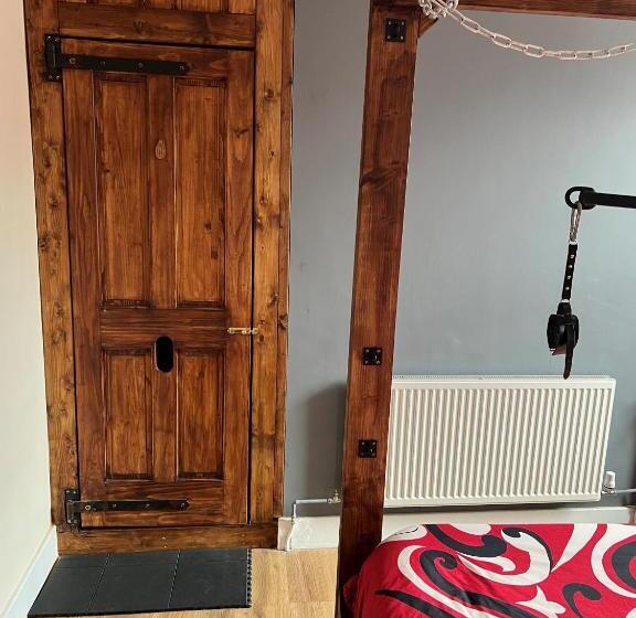 پانسیون Xtasia Adult Hotel   Adults Only