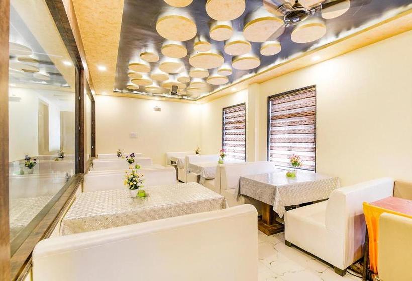 ホテル Fab Heaven Grand