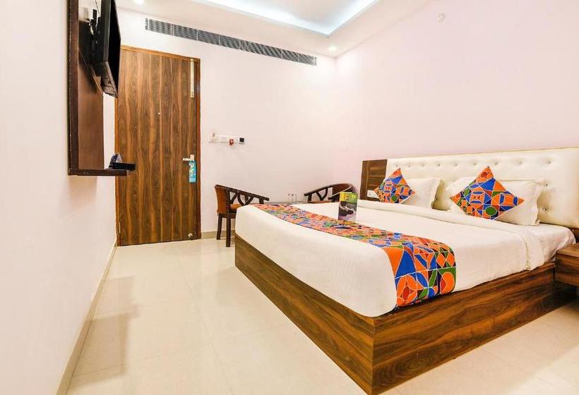 ホテル Fab Heaven Grand