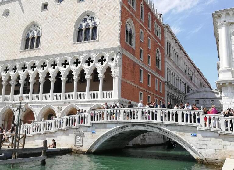 Fotos del hotel Maison Ducal:  17