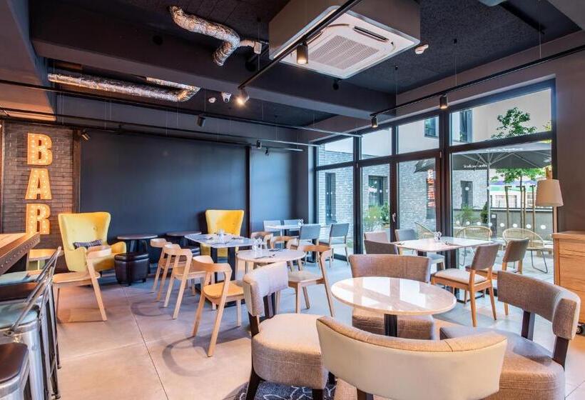 هتل Premier Inn Heidelberg City Bahnstadt