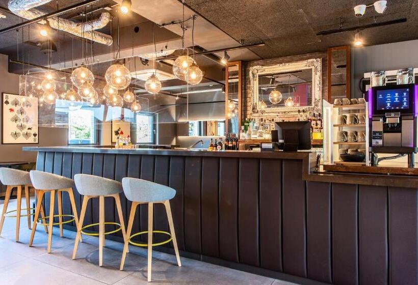 هتل Premier Inn Heidelberg City Bahnstadt