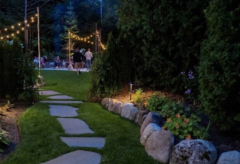 فندق Lake Placid Stagecoach Inn