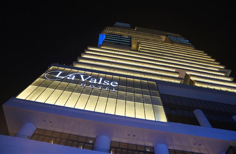 هتل Lavalse