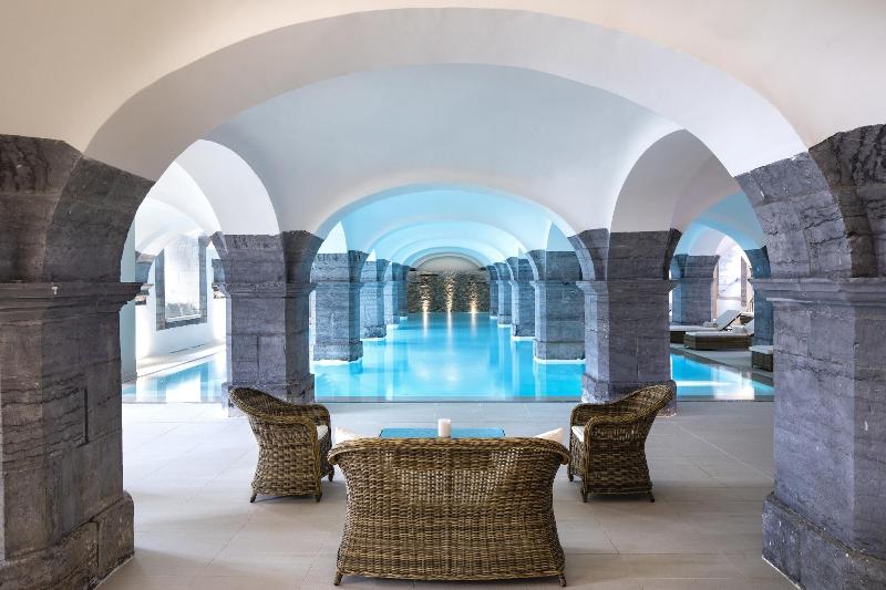 هتل Royal Hainaut Spa & Resort