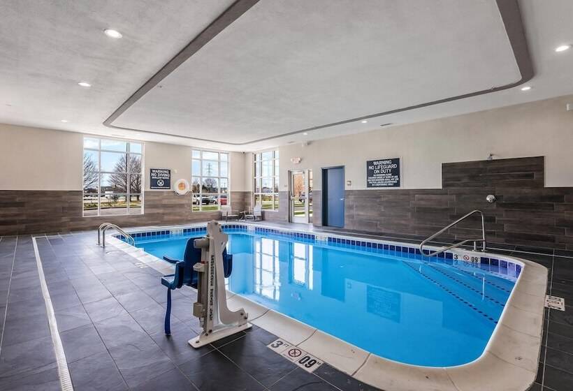 בית מלון כפרי Four Points By Sheraton Elkhart