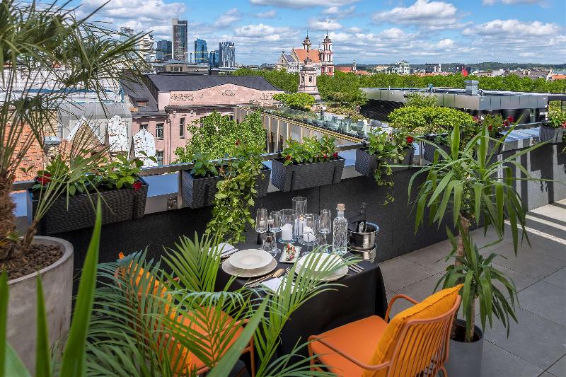 هتل Hilton Garden Inn Vilnius City Centre