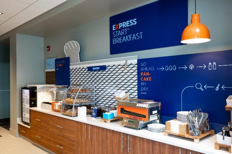 فندق Holiday Inn Express   Lethbridge Southeast, An Ihg