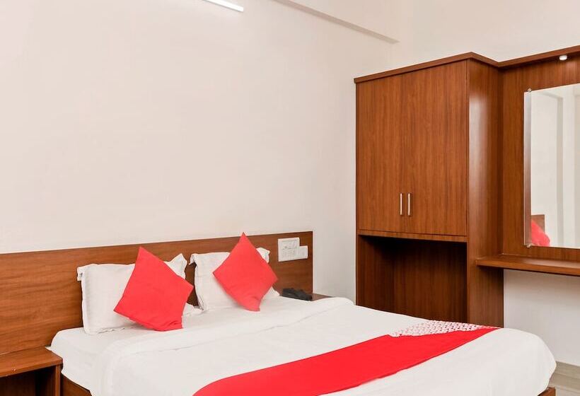 فندق Oyo 23999 Samruddhi Lodge