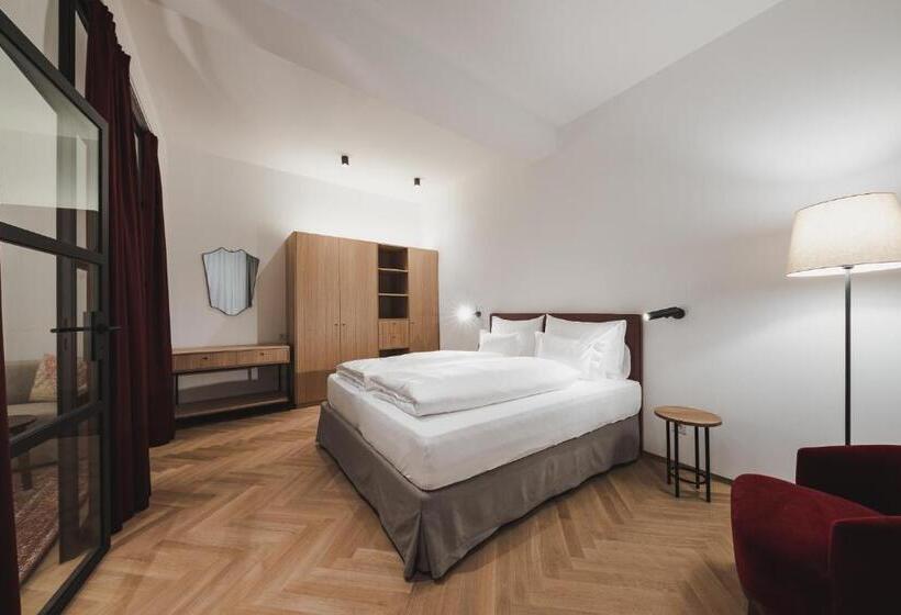 Kuntino Suites
