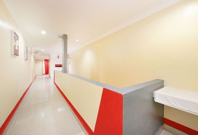 Oyo 720 Corridor Hotel 2