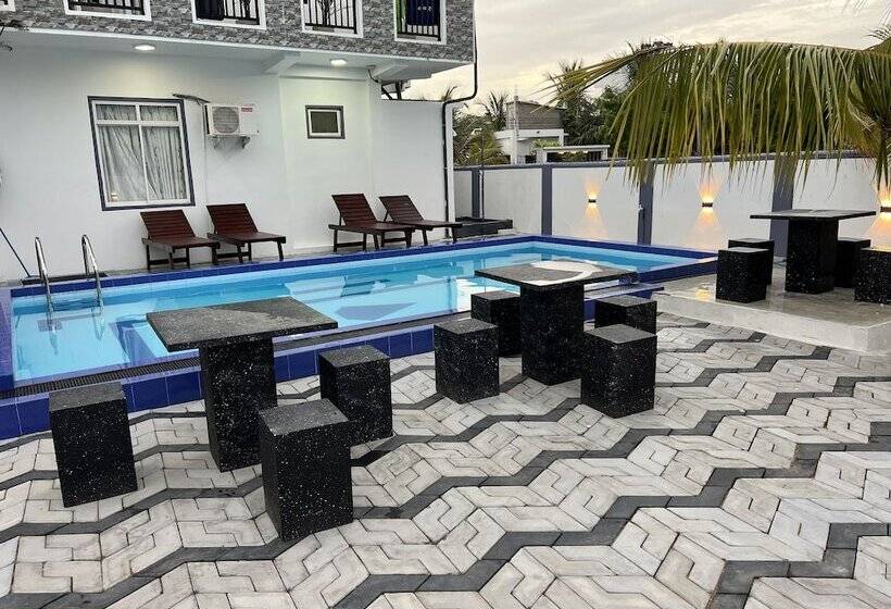پانسیون Blue Diamond Resort