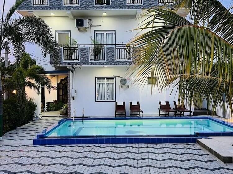 پانسیون Blue Diamond Resort