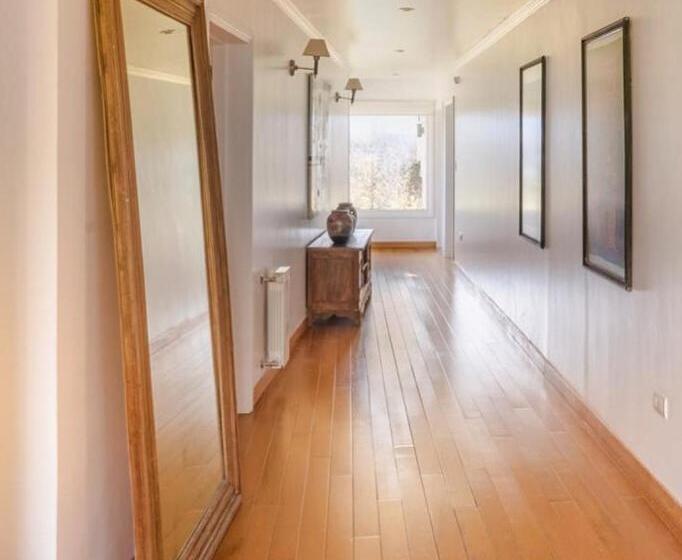 تختخواب و صبحانه La Aguada