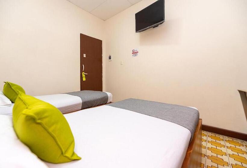 هتل Ayenda Skall 1319