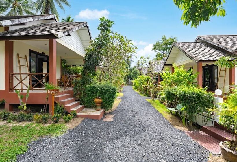 هتل Tropical Heavens Garden Samui