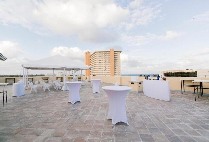 فندق Vistalmar Beach Resort