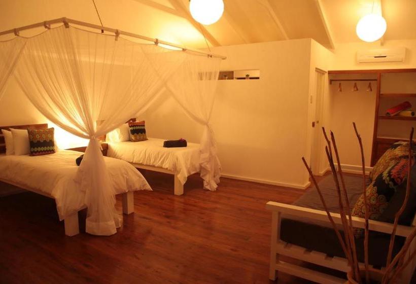 בית מלון כפרי Tilak Lodge