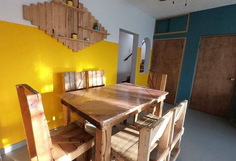 تختخواب و صبحانه Bermejo Hostel