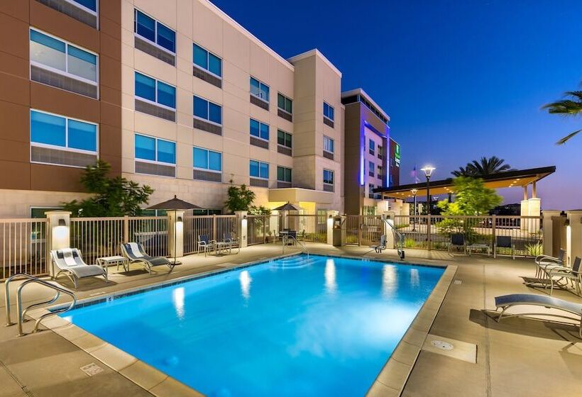 호텔 Holiday Inn Express & Suites   Moreno Valley   Riverside, An Ihg