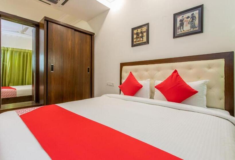 Hotel Oyo 26880 Happy Home