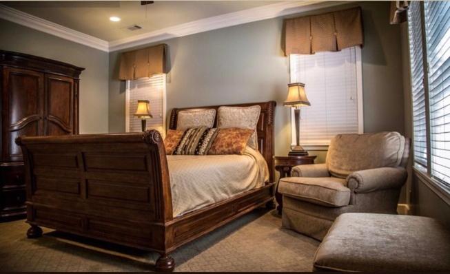 مبيت وإفطار Clark House Inn